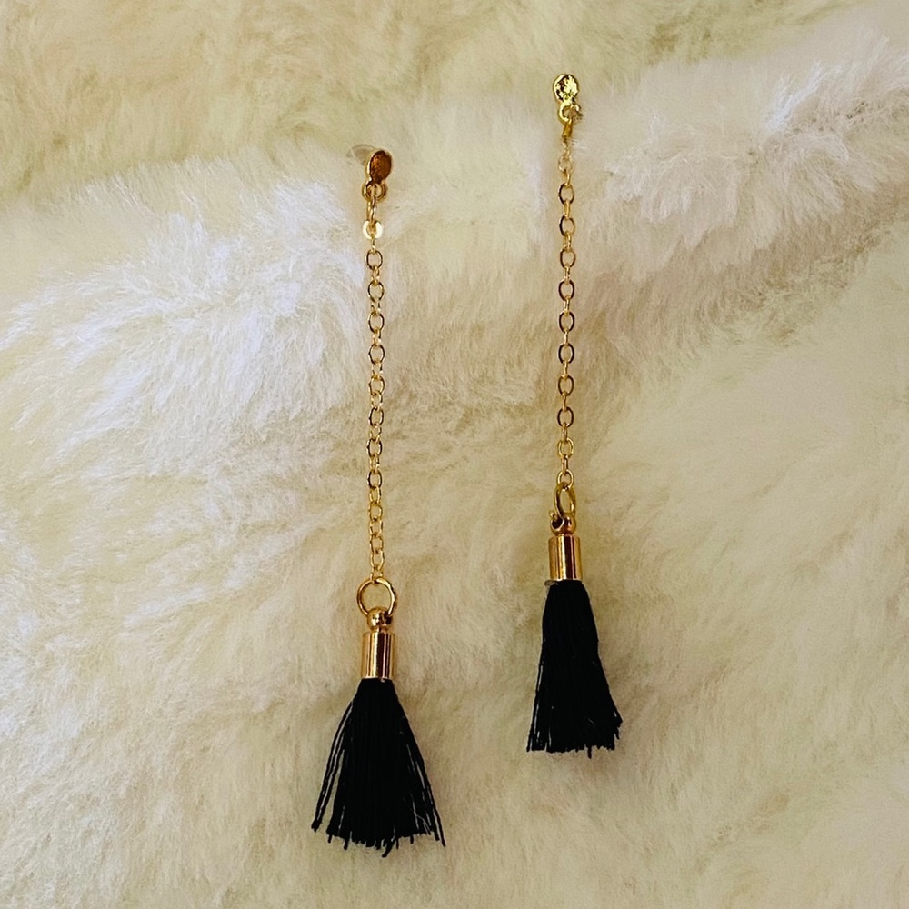 NWOT 🛍 Bundle for DISCOUNTS off Merch & Shipping